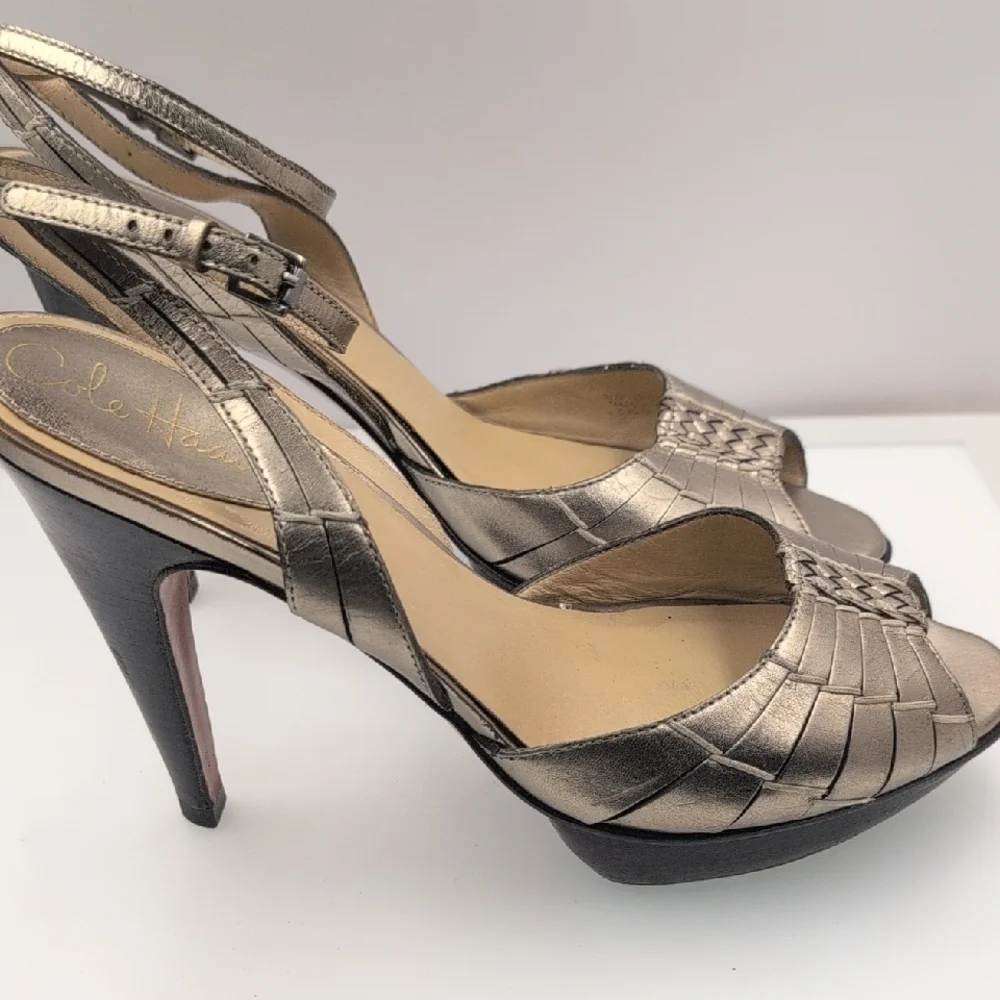 Cole Haan x Nike Air Gold Metallic Leather Pumps – Size 7.5 PEWTER/Gold
